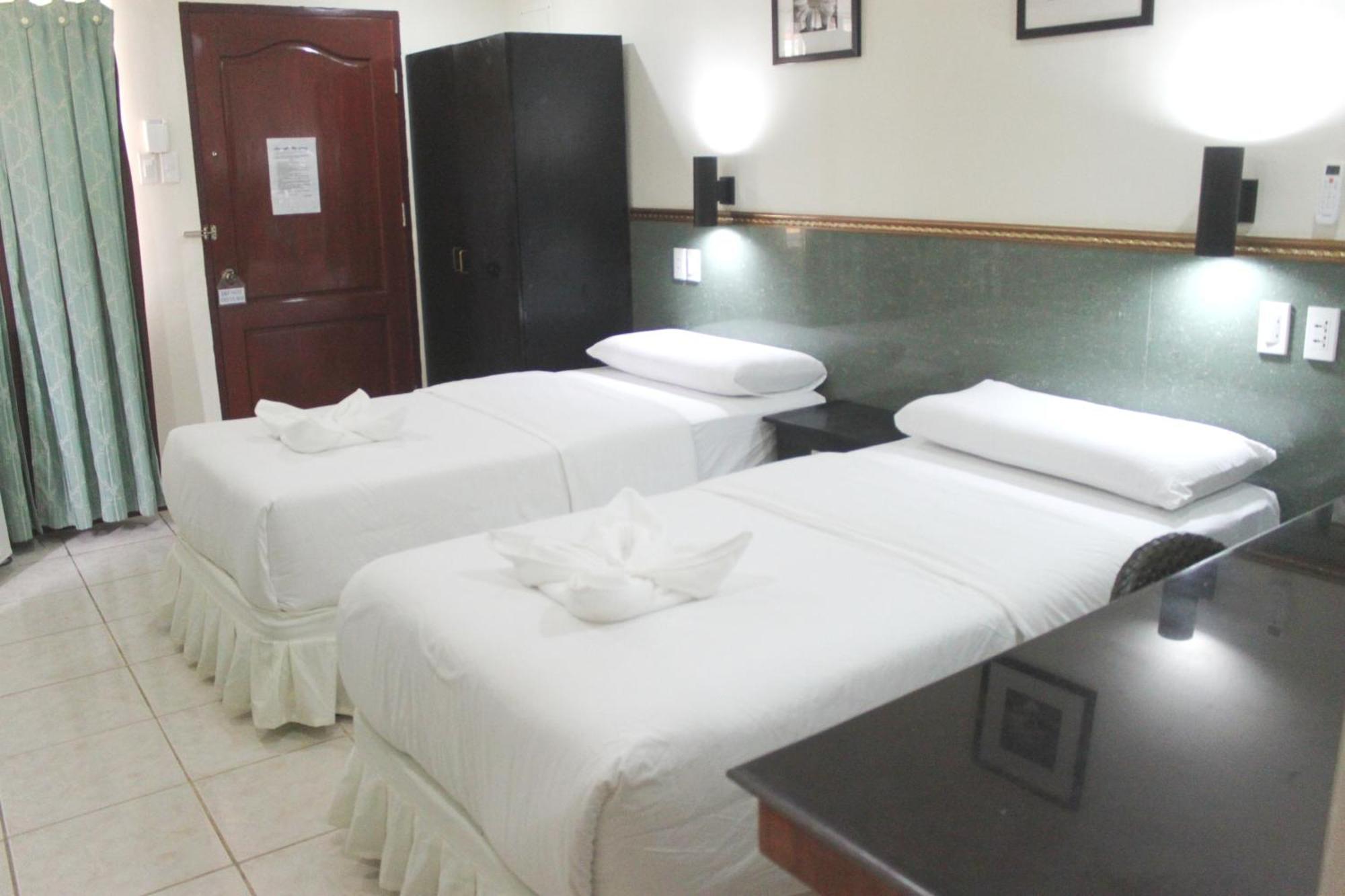 Lost Horizon Beach Dive Resort Bohol Exterior foto