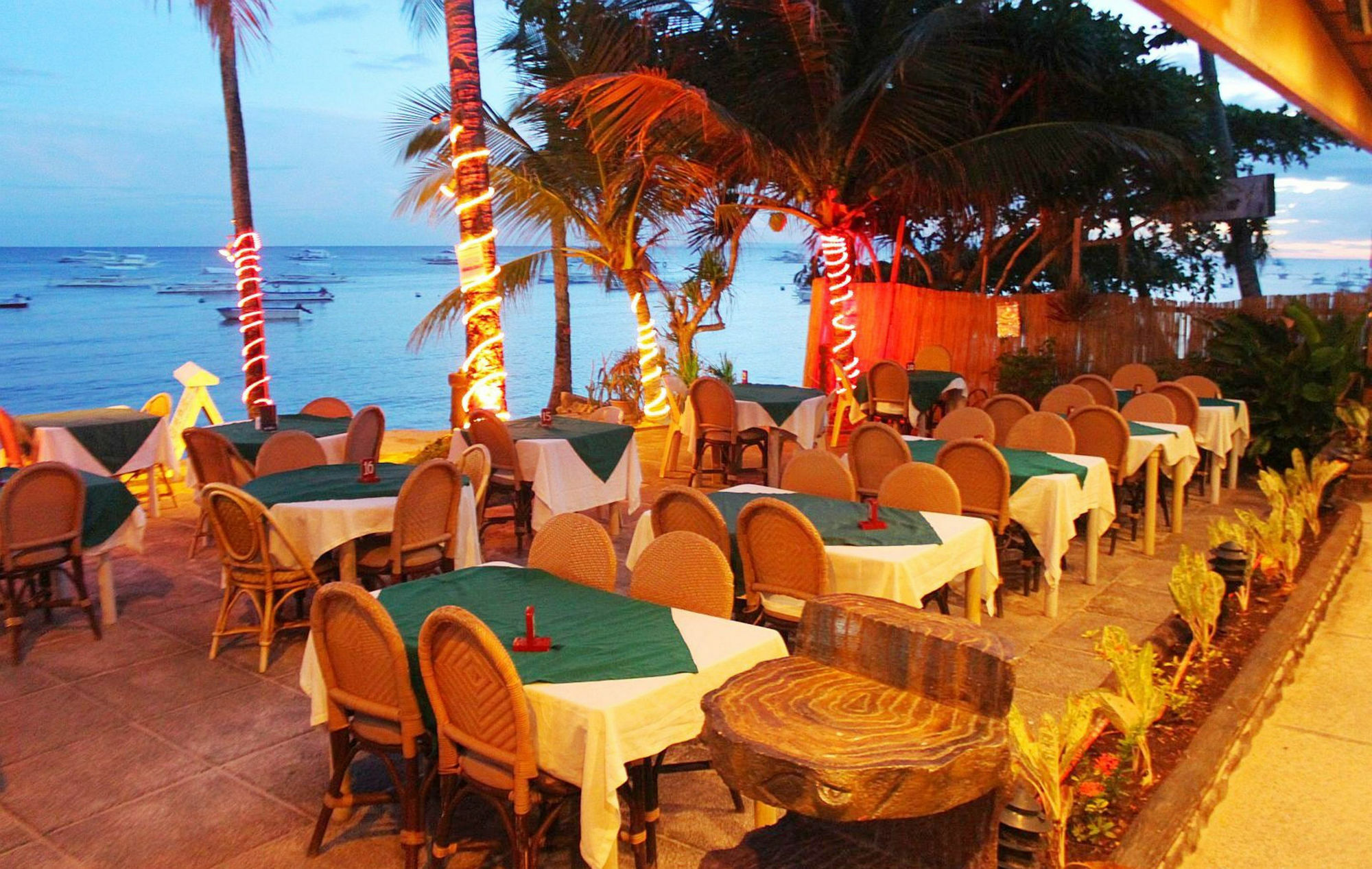 Lost Horizon Beach Dive Resort Bohol Exterior foto